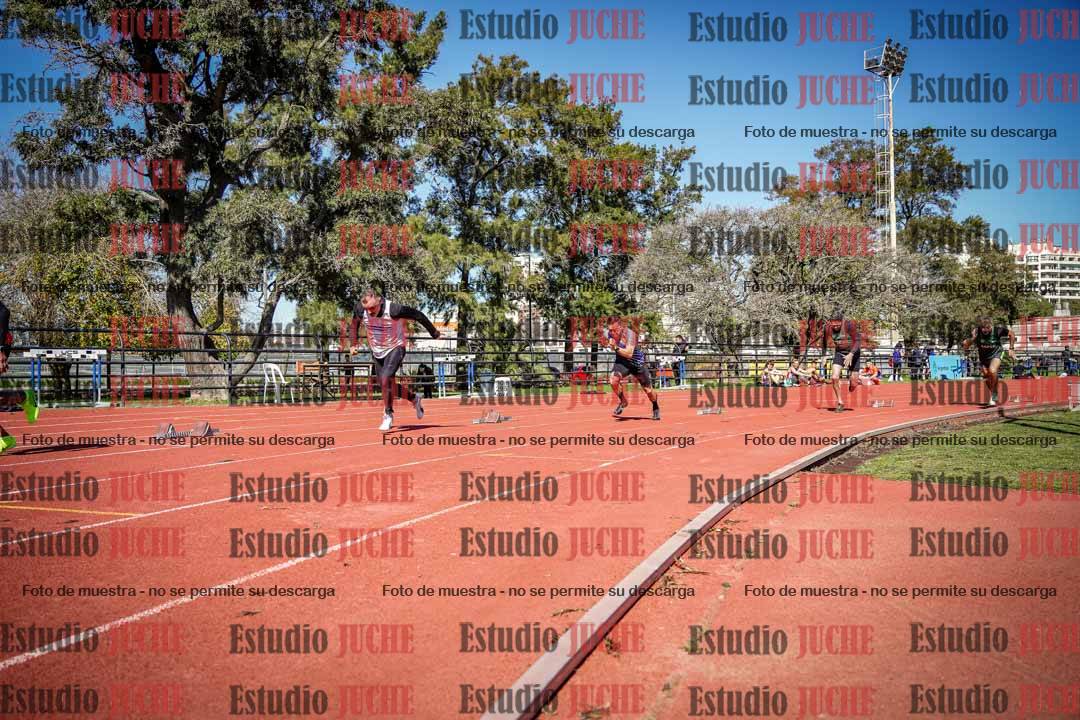 Fotos de los 200 m llanos de varones