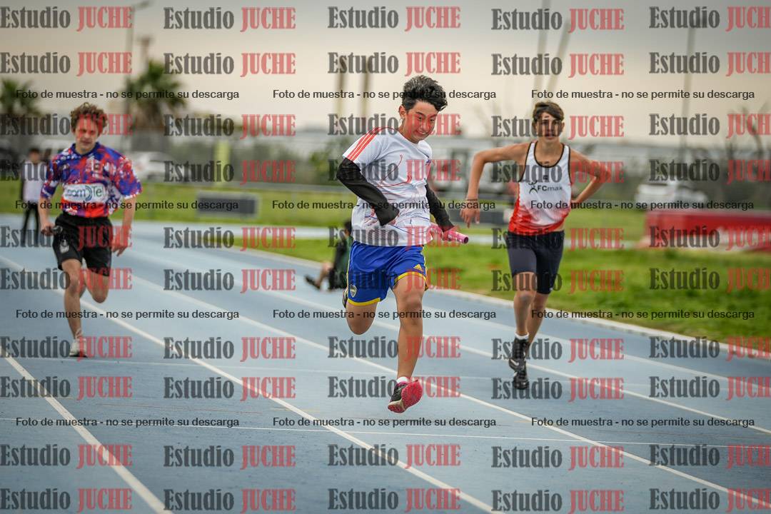 Fotos de las postas 5x80 m de varones - U14 - FINAL