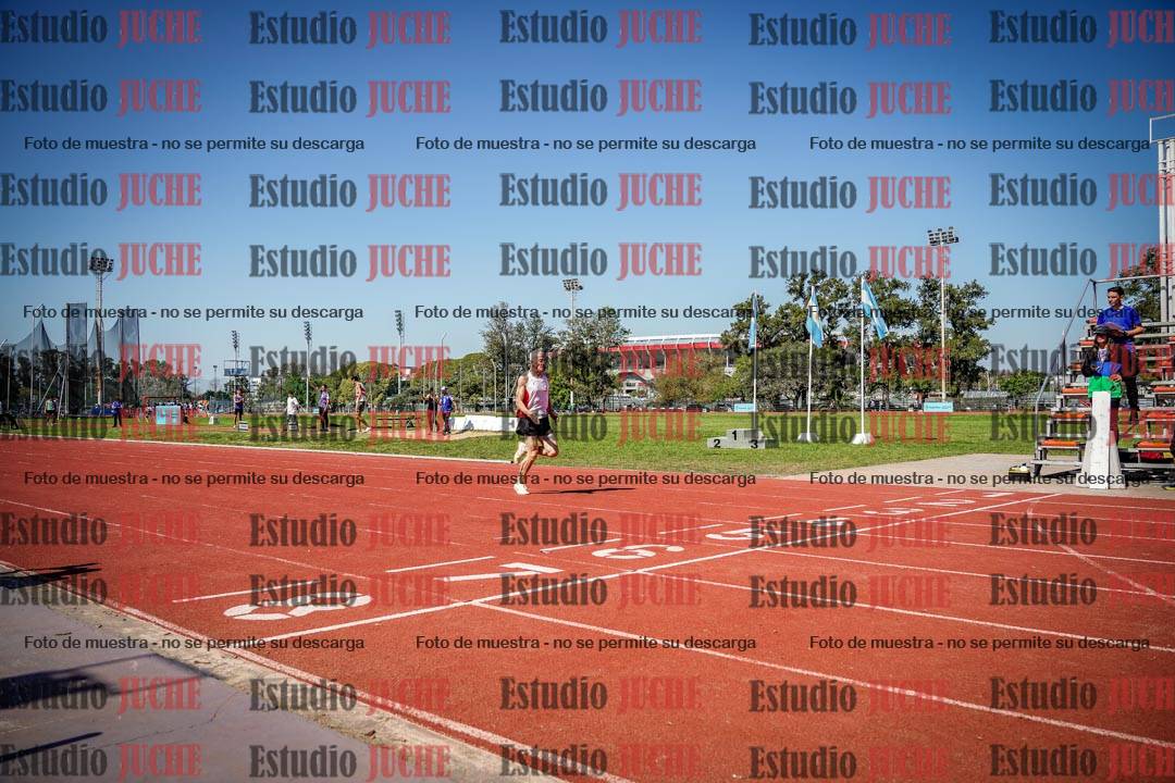 Fotos de los 400 m llanos de varones