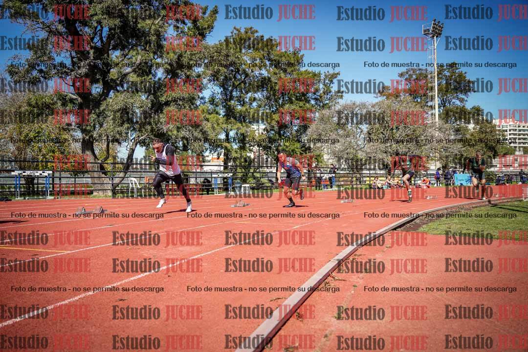 Fotos de los 200 m llanos de varones