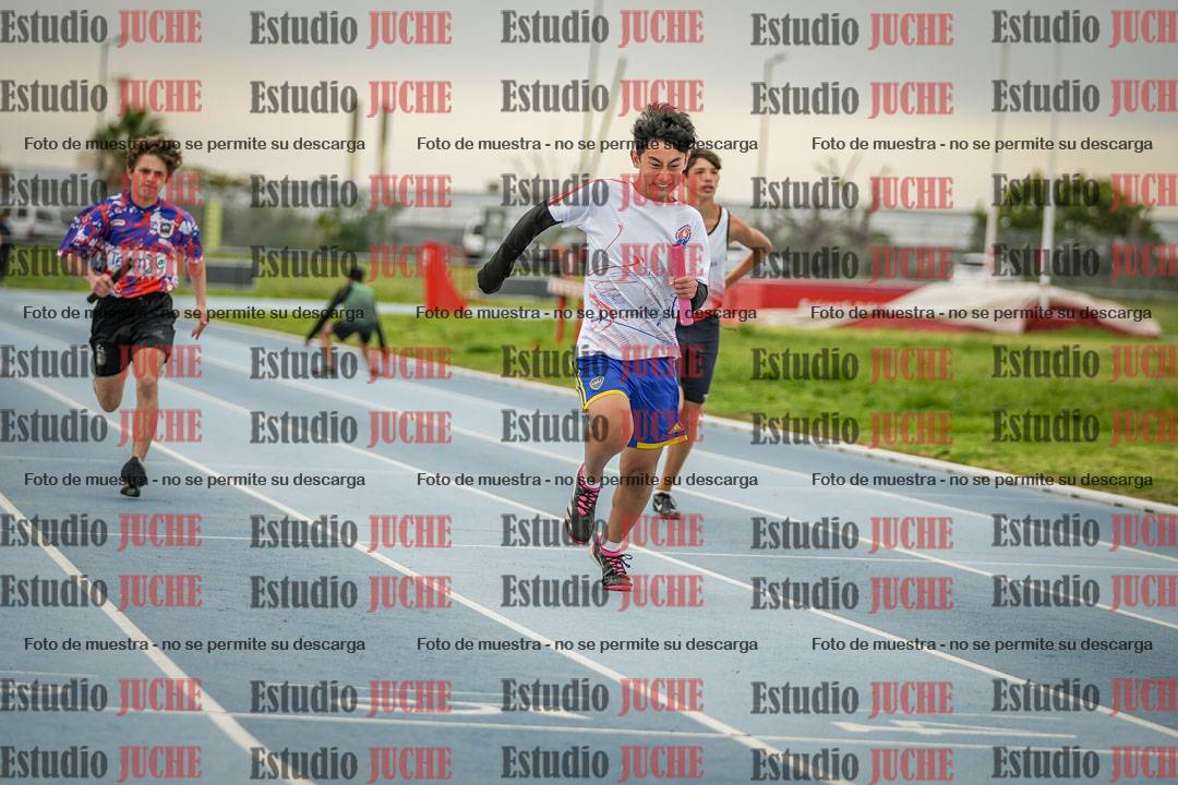 Fotos de las postas 5x80 m de varones - U14 - FINAL