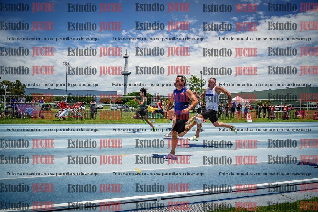 Fotos de los 100 m llanos de varones