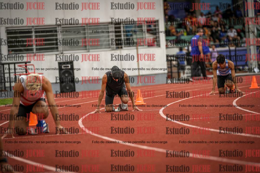 Fotos de los 400 m llanos de varones