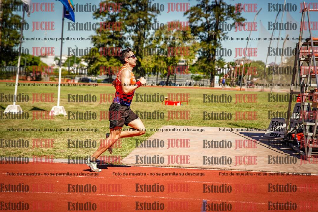 Fotos de los 800 m llanos de varones