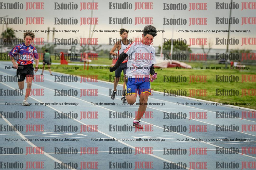 Fotos de las postas 5x80 m de varones - U14 - FINAL
