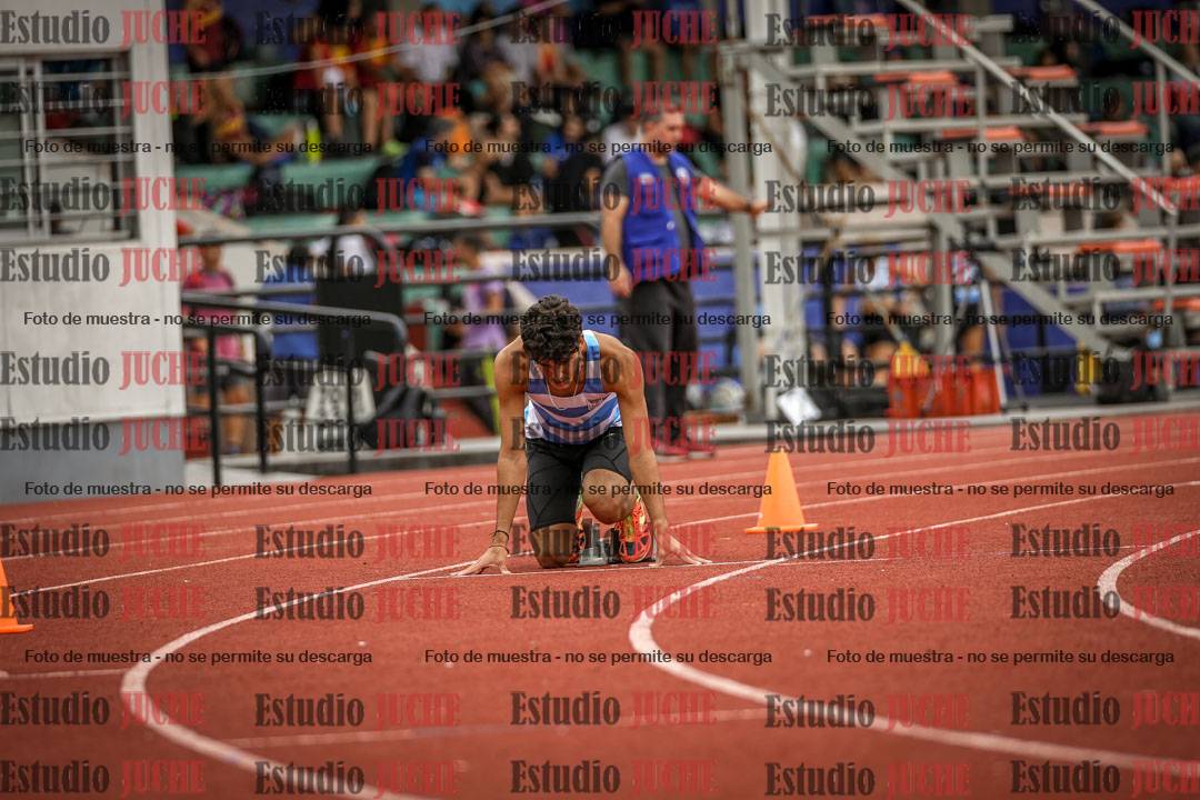 Fotos de los 400 m llanos de varones