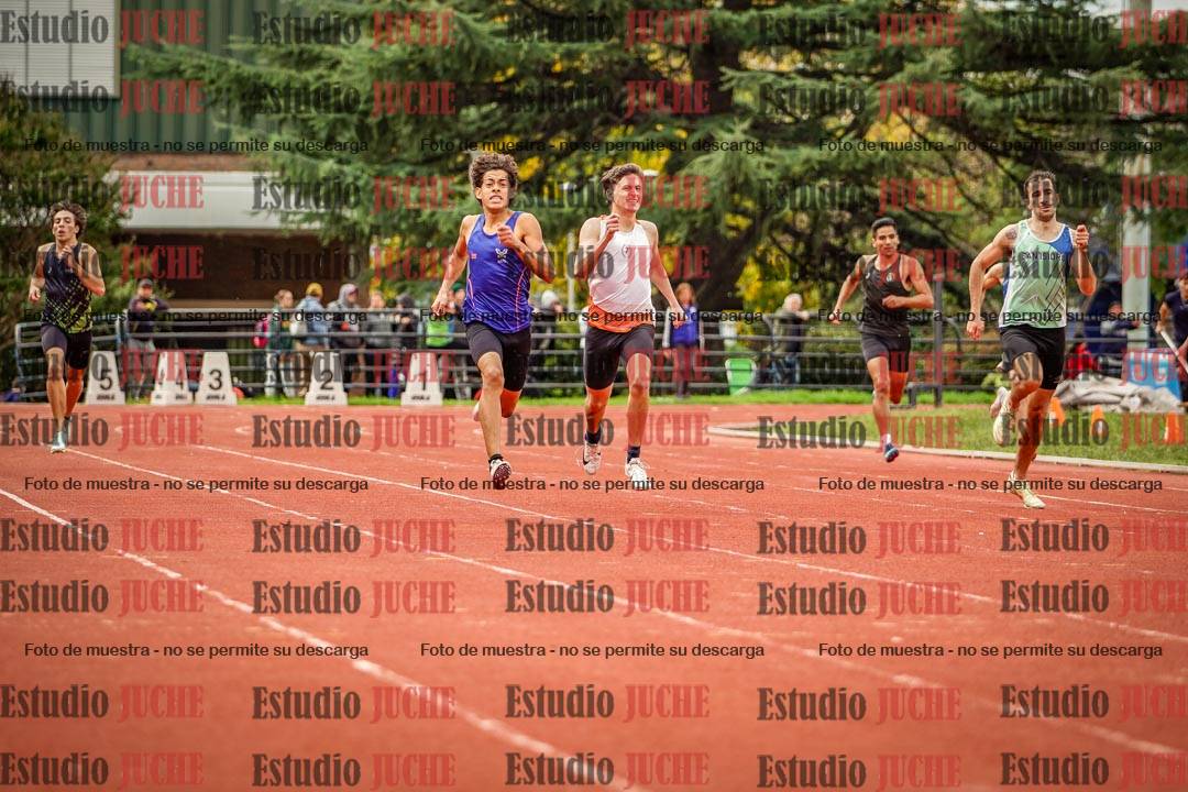 Fotos de los 400 m llanos de varones
