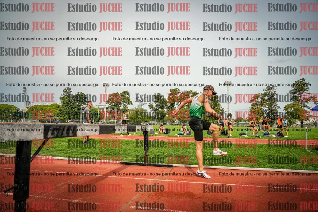 Fotos de los 3000 m con obstáculos de varones