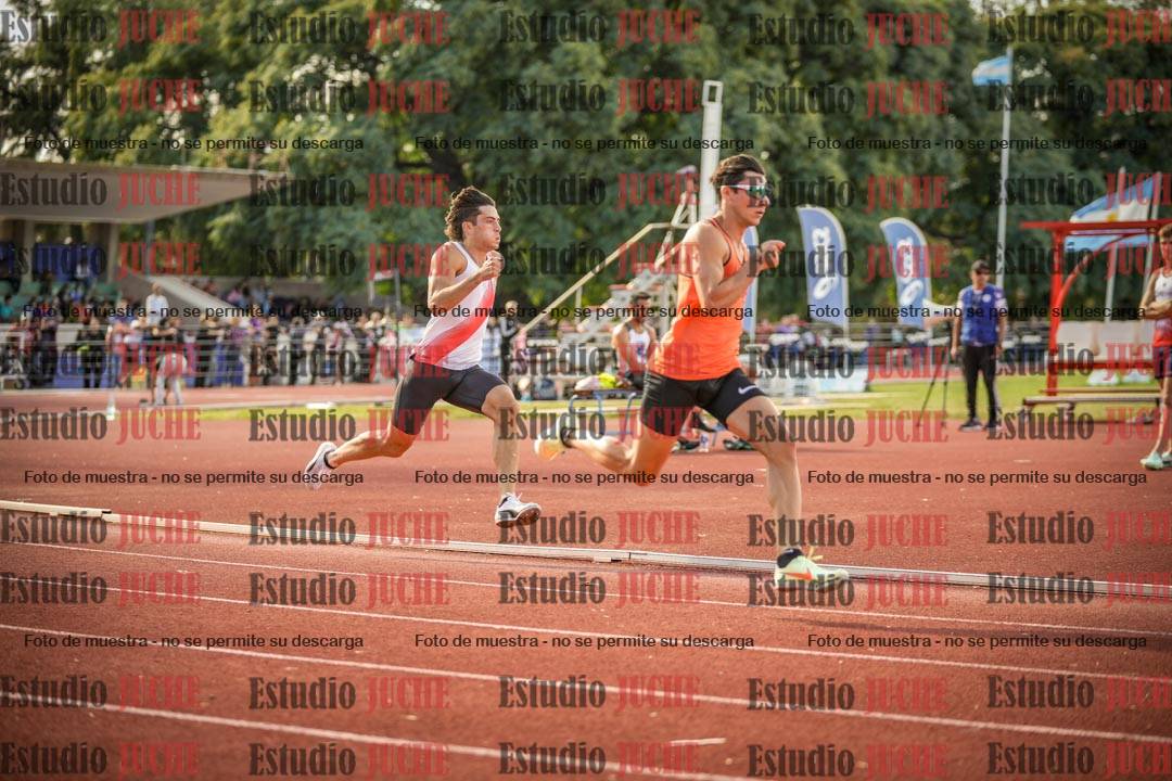 Fotos de los 400 m llanos de varones