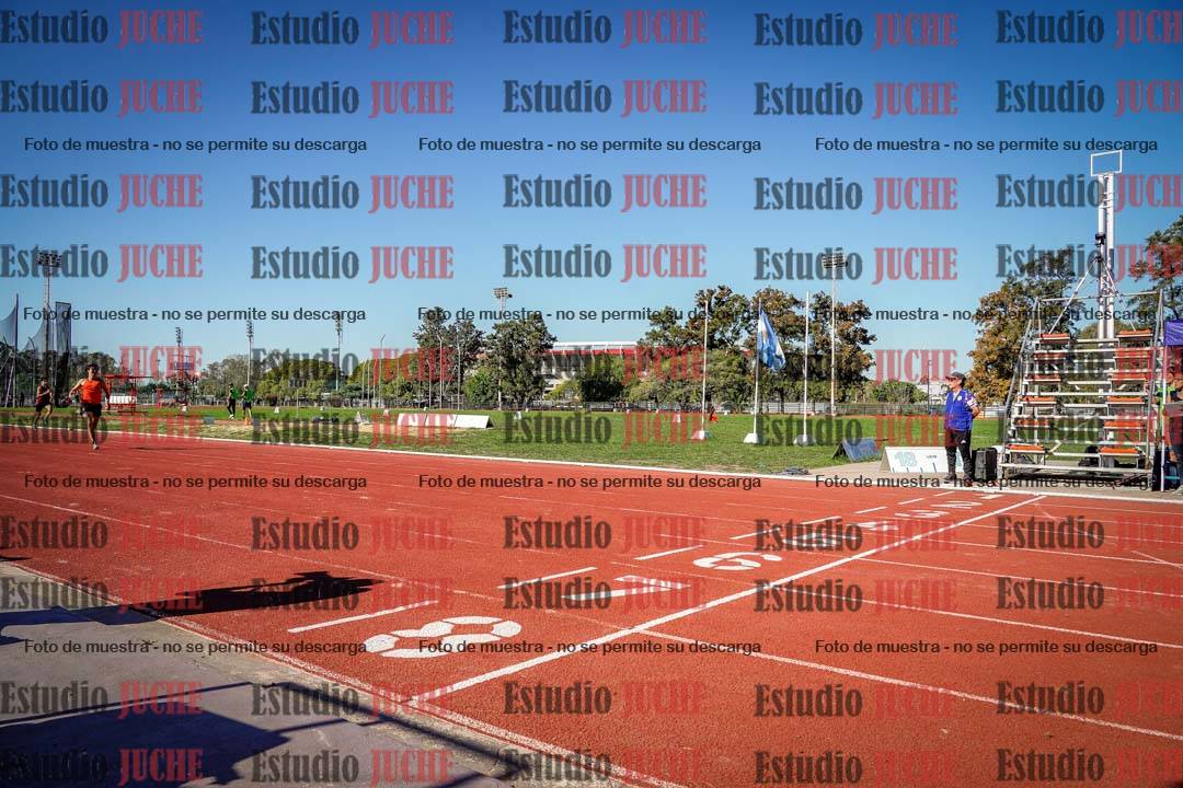 Fotos de los 400 m llanos de varones