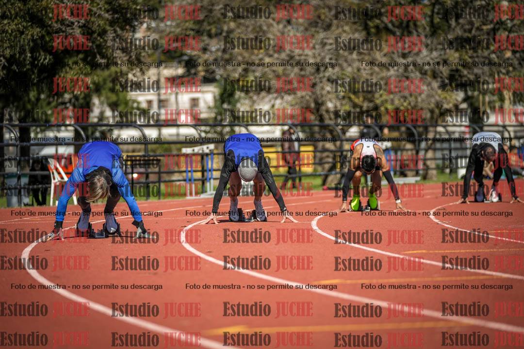 Fotos de los 200 m llanos de varones