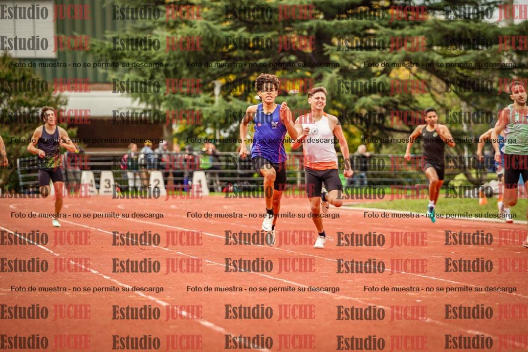Fotos de los 400 m llanos de varones