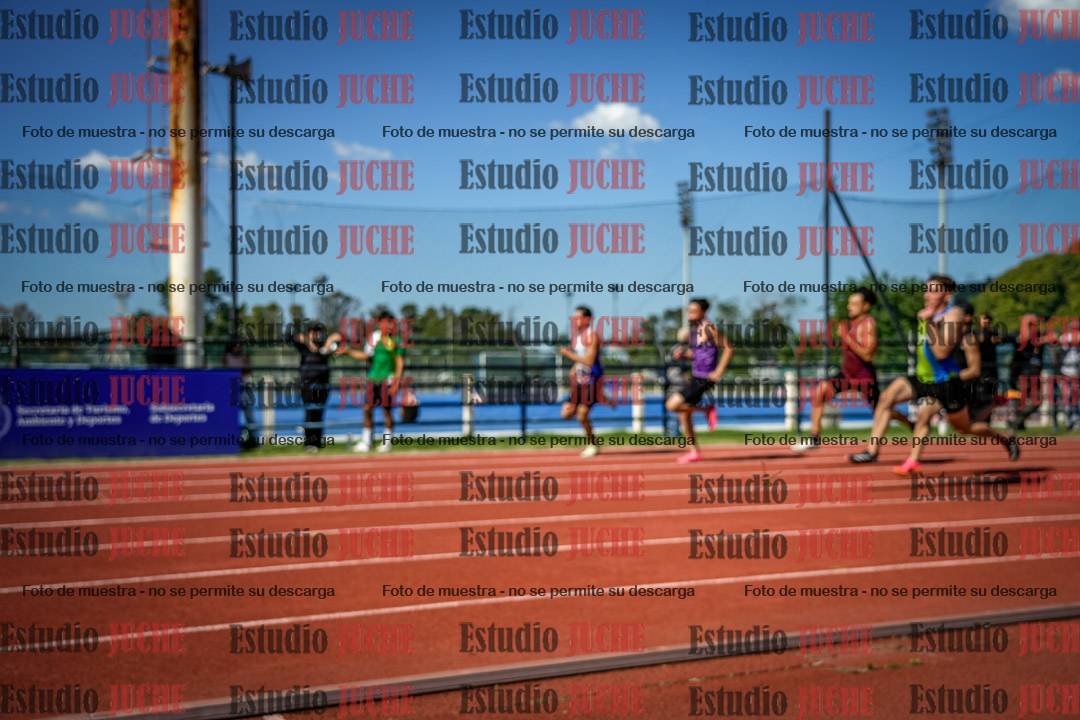 Fotos de los 200 m llanos de varones