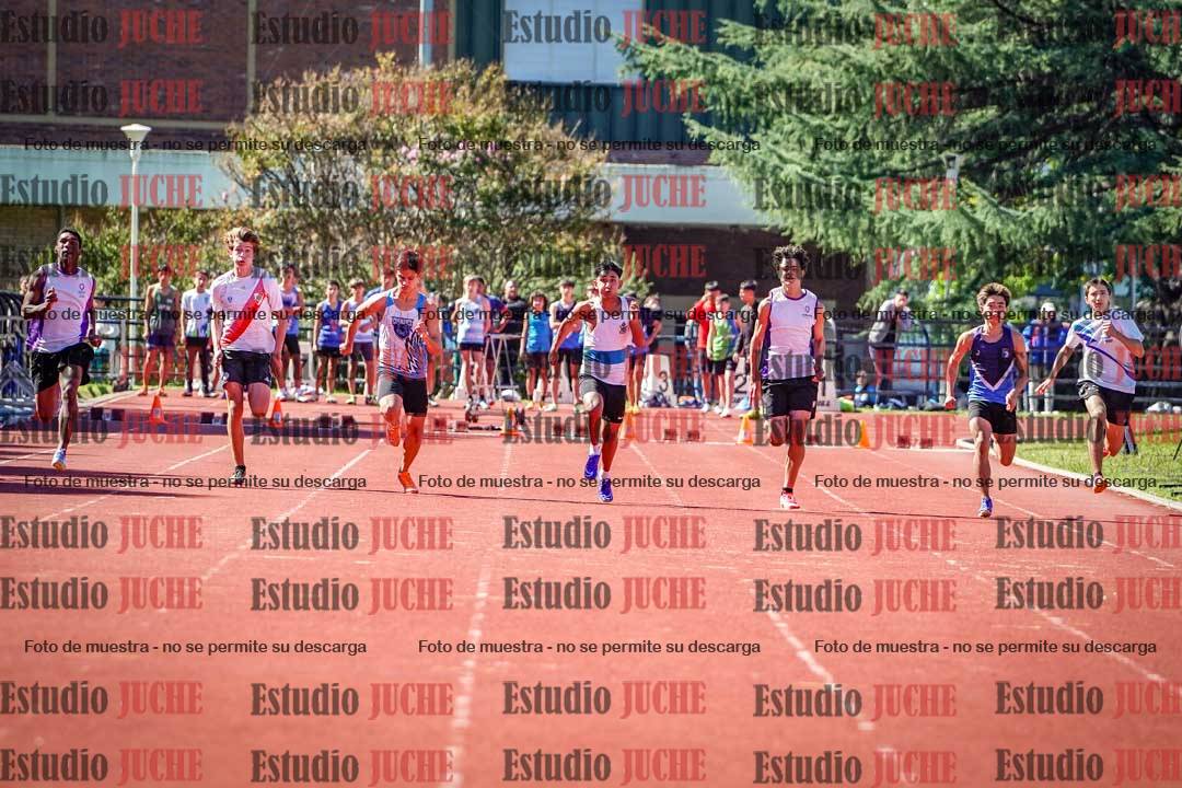Fotos de los 80 m de varones