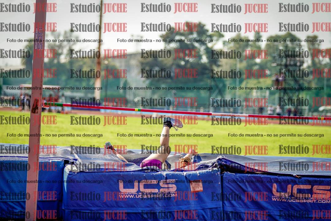 Fotos del salto en alto de mujeres