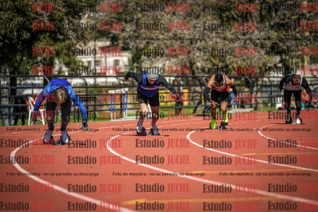 Fotos de los 200 m llanos de varones