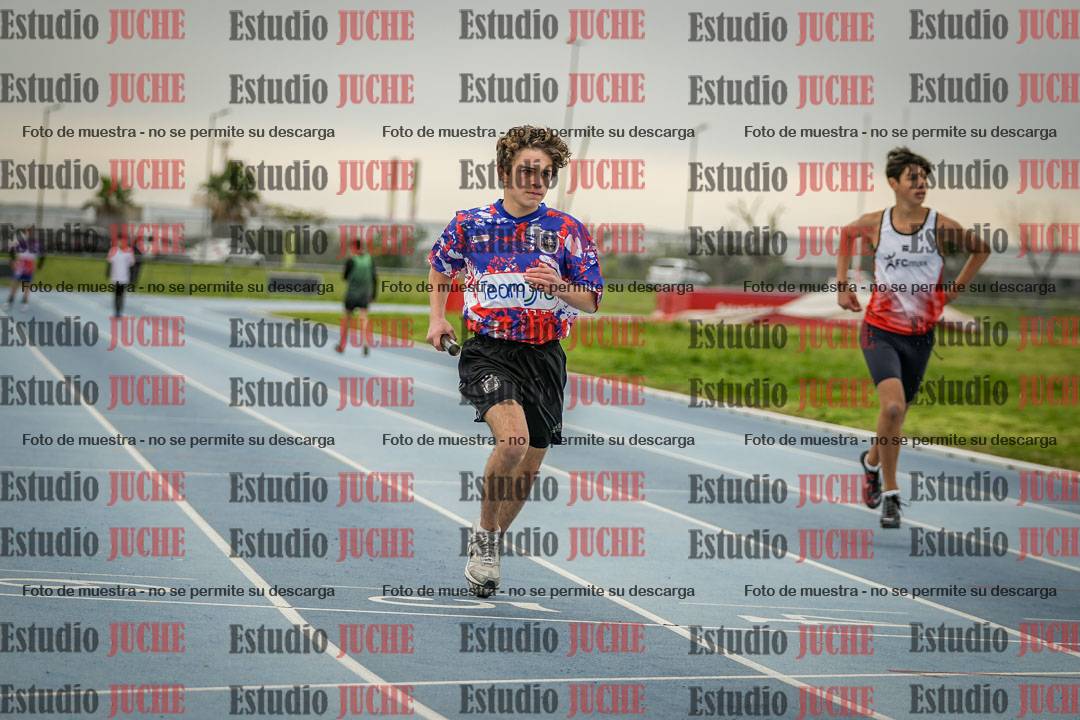 Fotos de las postas 5x80 m de varones - U14 - FINAL