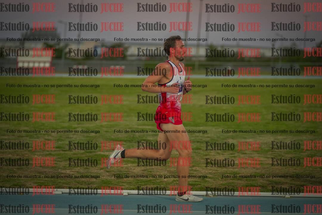 Fotos de los 3000 m llanos de varones