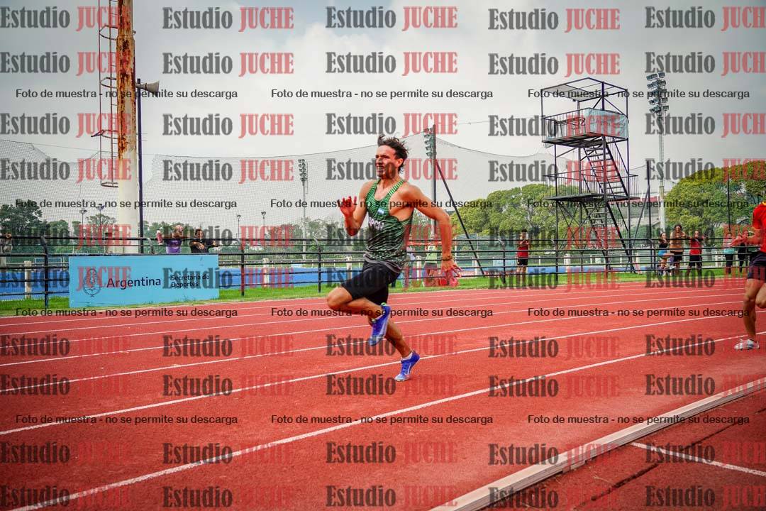 Fotos de los 200 m llanos de varones