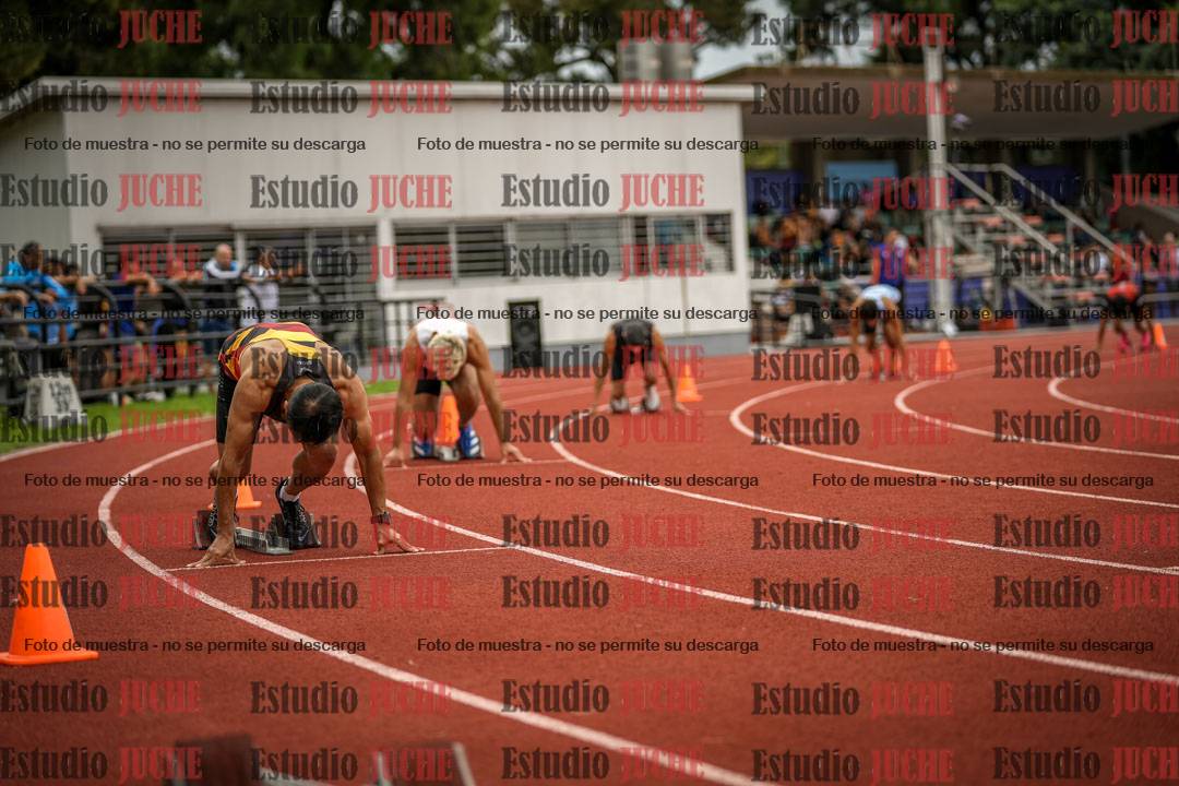 Fotos de los 400 m llanos de varones