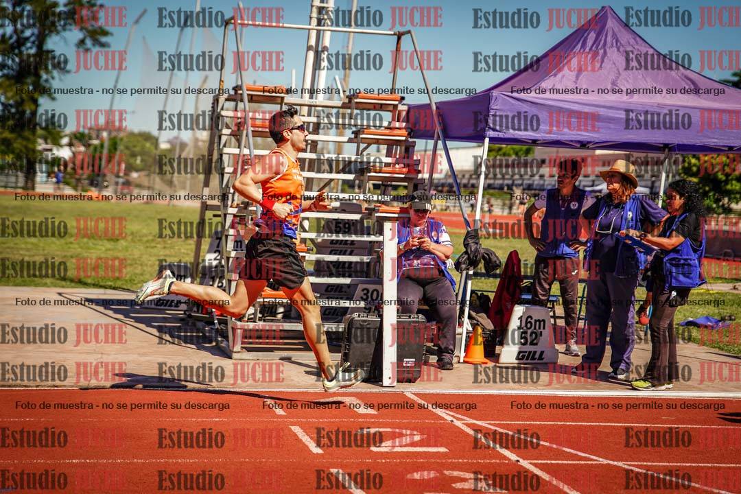 Fotos de los 800 m llanos de varones