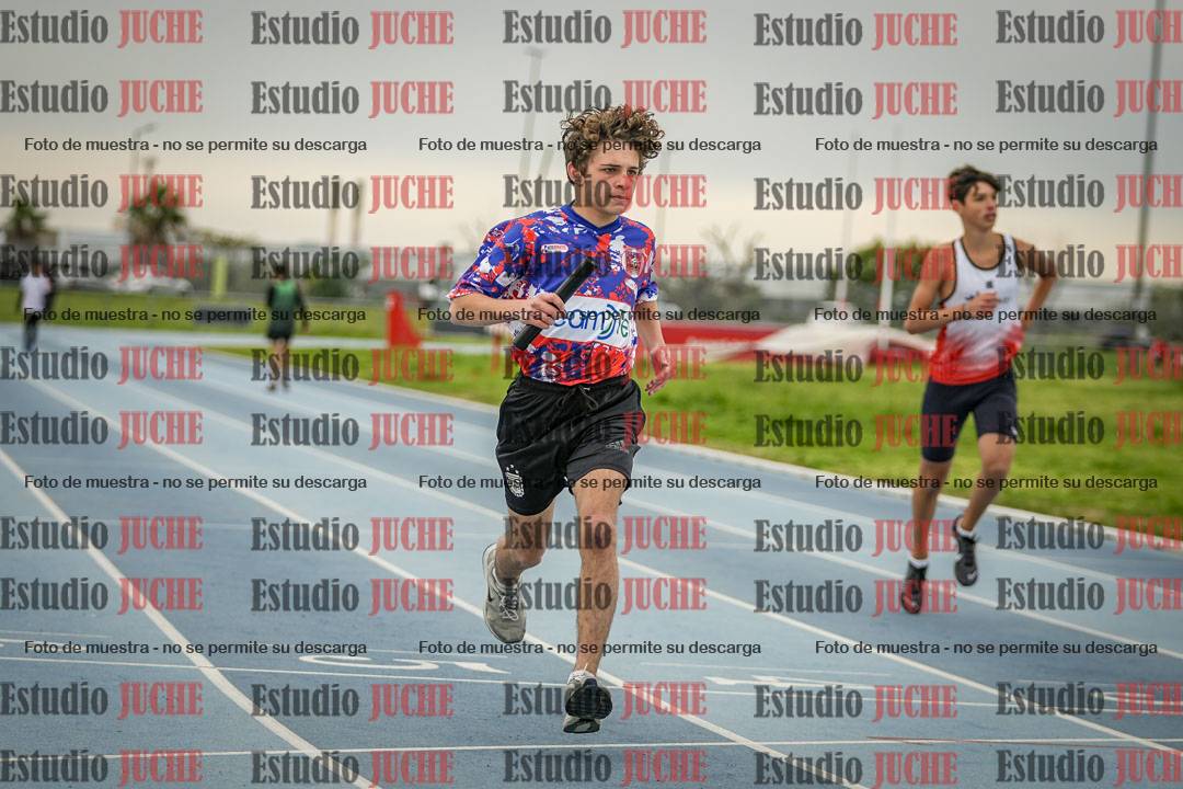 Fotos de las postas 5x80 m de varones - U14 - FINAL