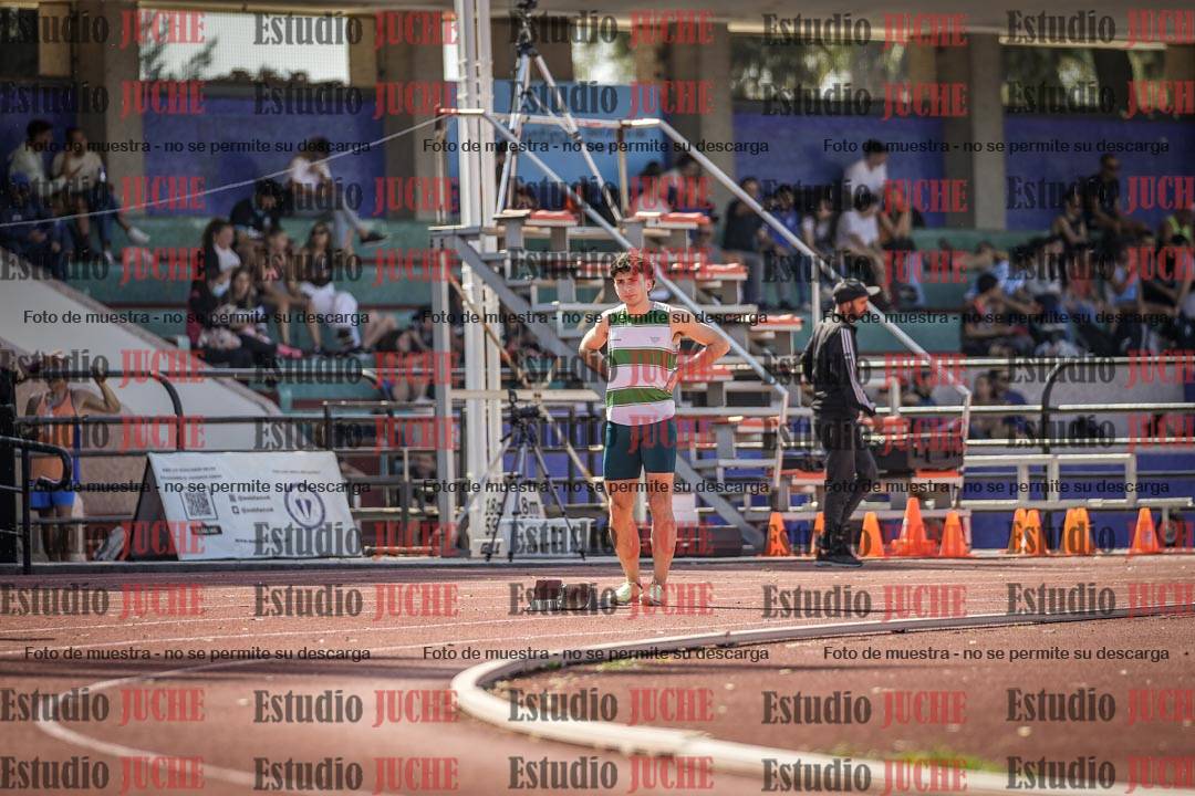 Fotos de los 400 m llanos de varones