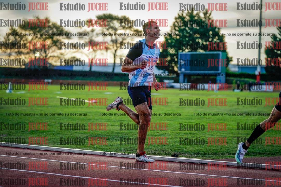 Fotos de los 1500 m llanos de varones - deca 10