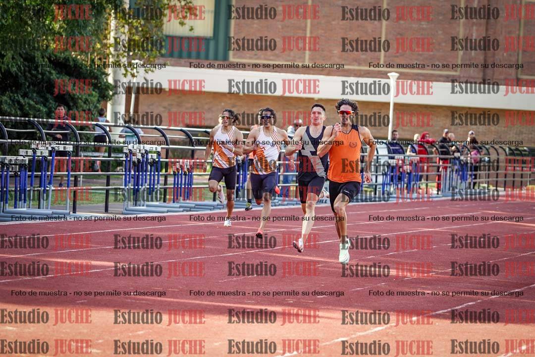 Fotos de los 400 m llanos de varones