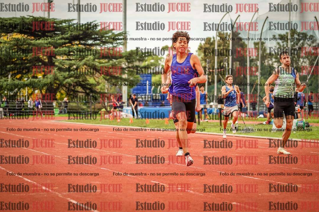 Fotos de los 400 m llanos de varones