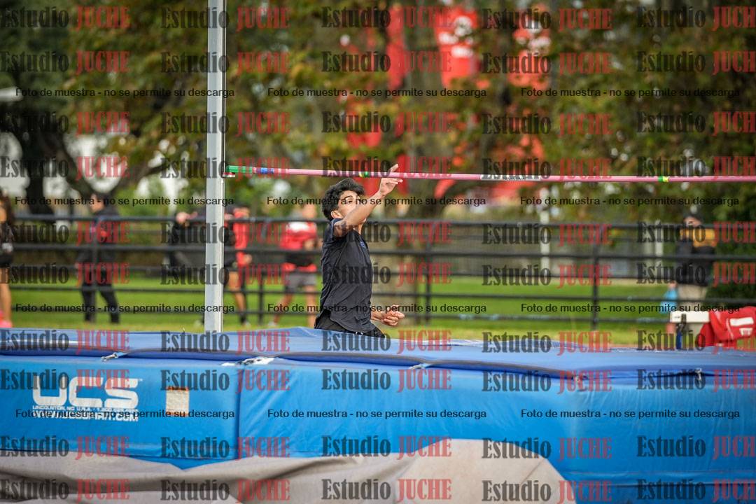 Fotos del salto en alto de varones - decatlón 4