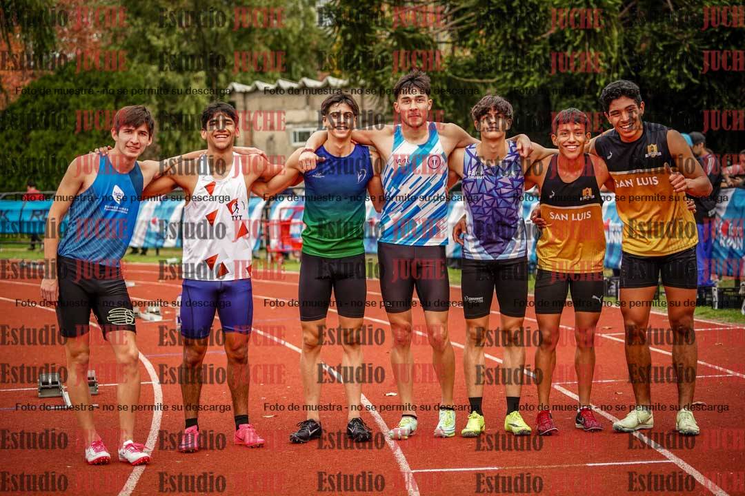 Fotos de algunos extras del día 1