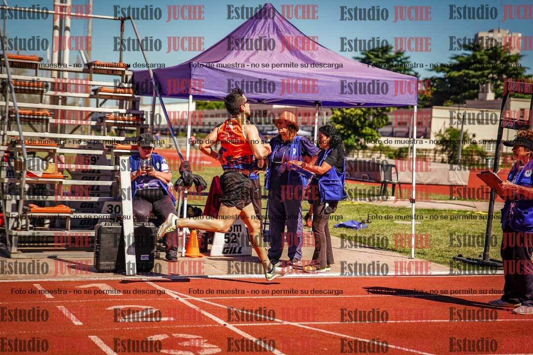 Fotos de los 800 m llanos de varones