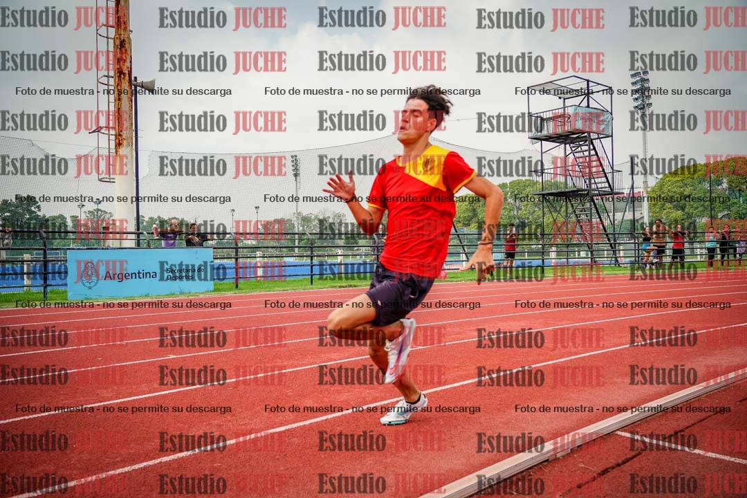 Fotos de los 200 m llanos de varones