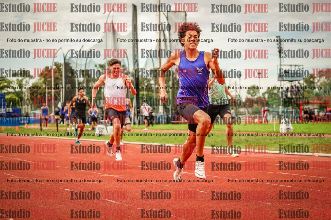 Fotos de los 400 m llanos de varones