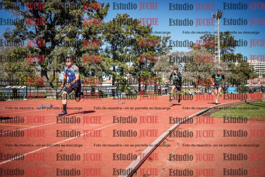 Fotos de los 200 m llanos de varones