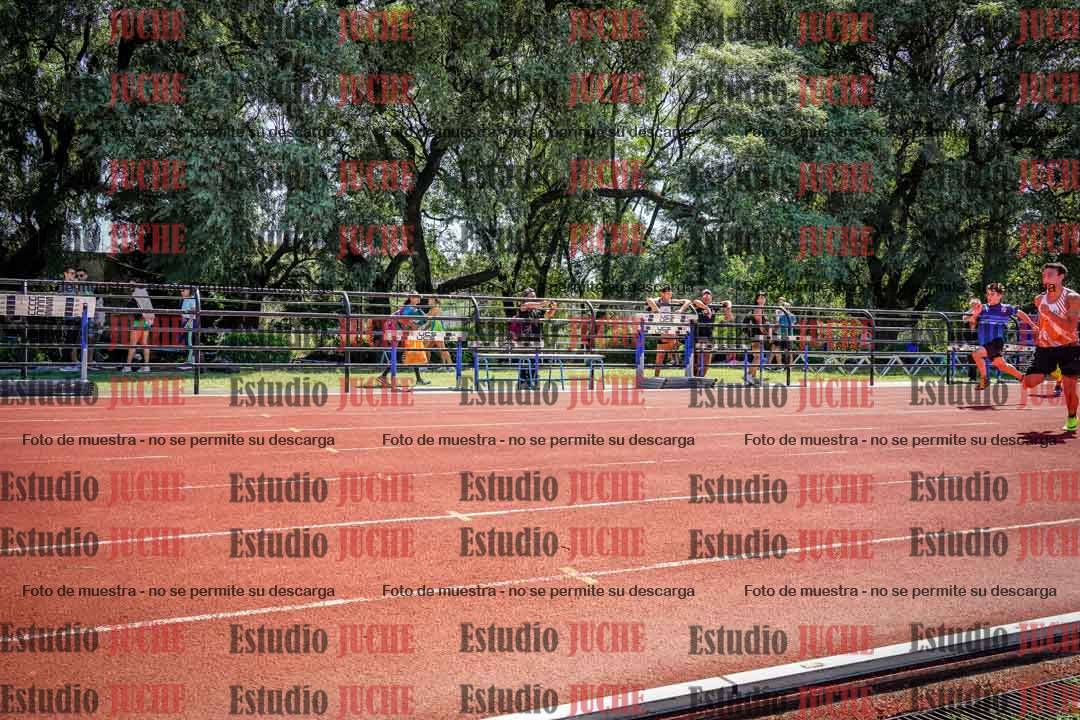 Fotos de los 100 m llanos de varones