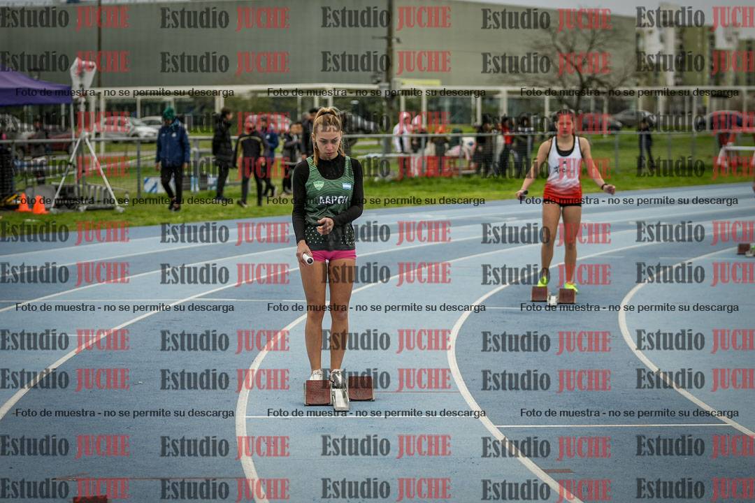Fotos de las postas 4x100 m de mujeres y varones - U17 - FINAL