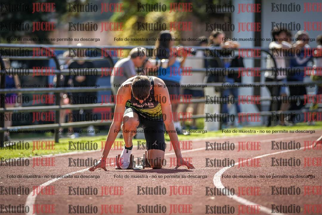 Fotos de los 400 m llanos de varones