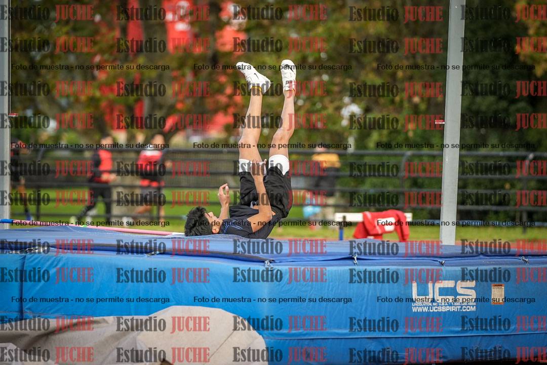 Fotos del salto en alto de varones - decatlón 4