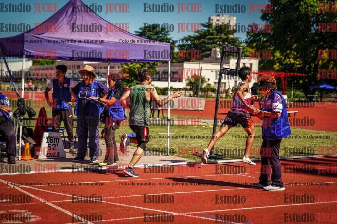 Fotos de los 800 m llanos de varones