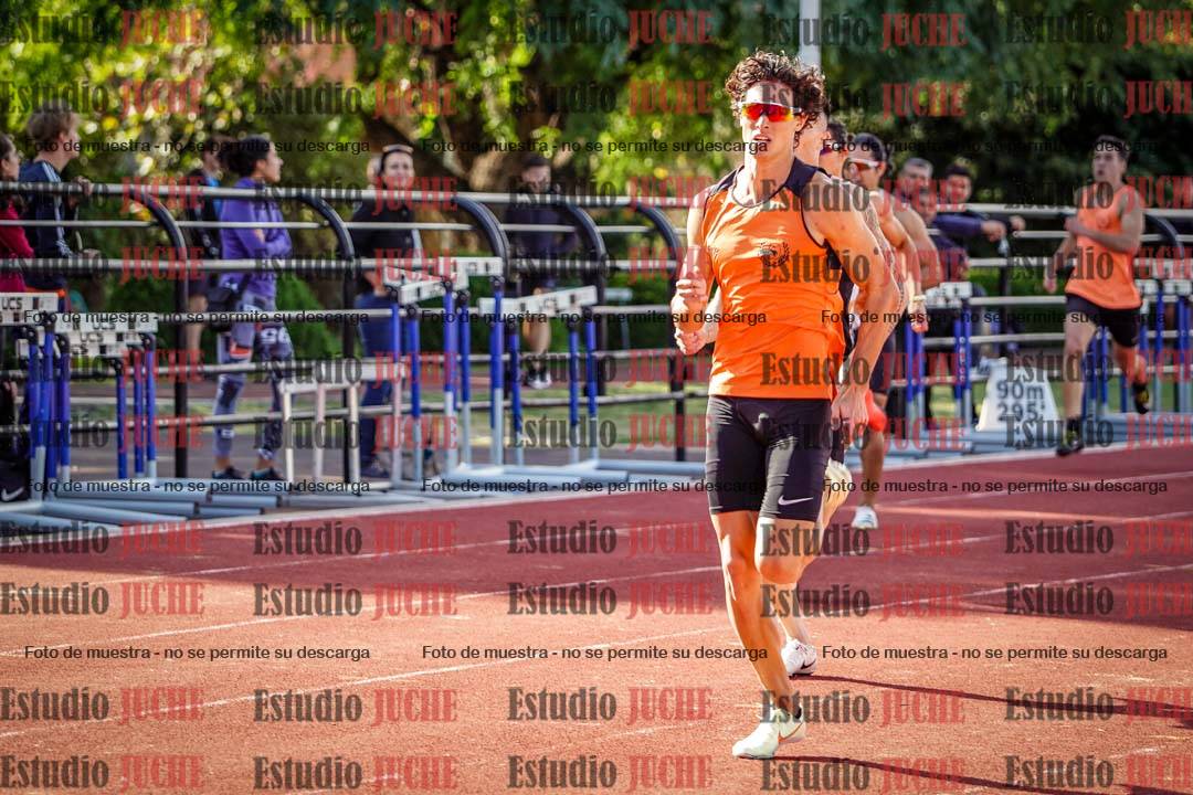Fotos de los 400 m llanos de varones