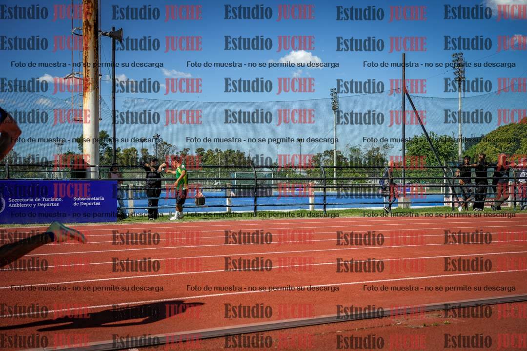 Fotos de los 200 m llanos de varones