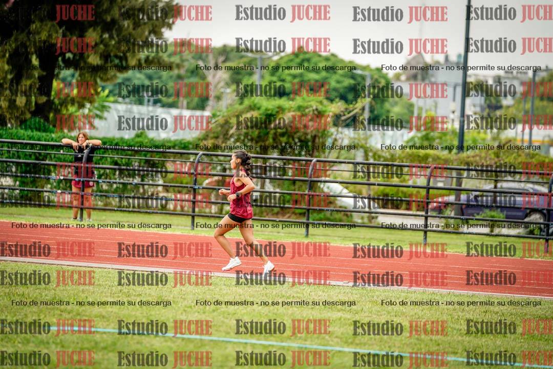 Fotos de los 295 m con vallas de mujeres