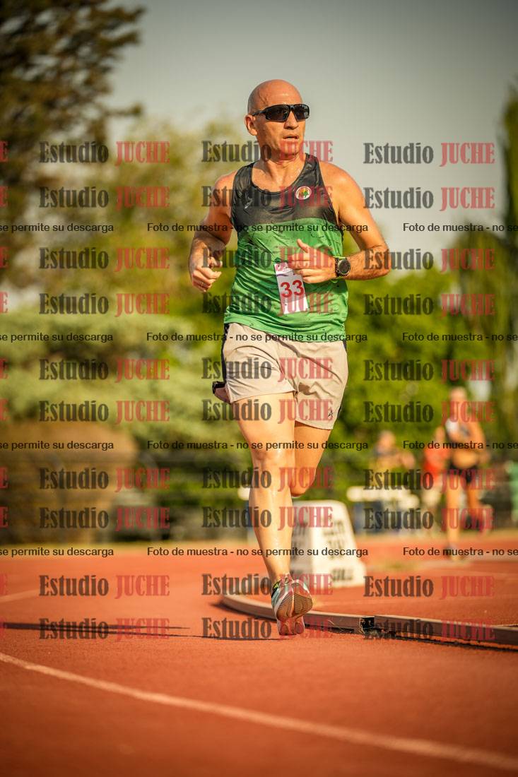 Fotos de los 5000 m llanos de mujeres y varones