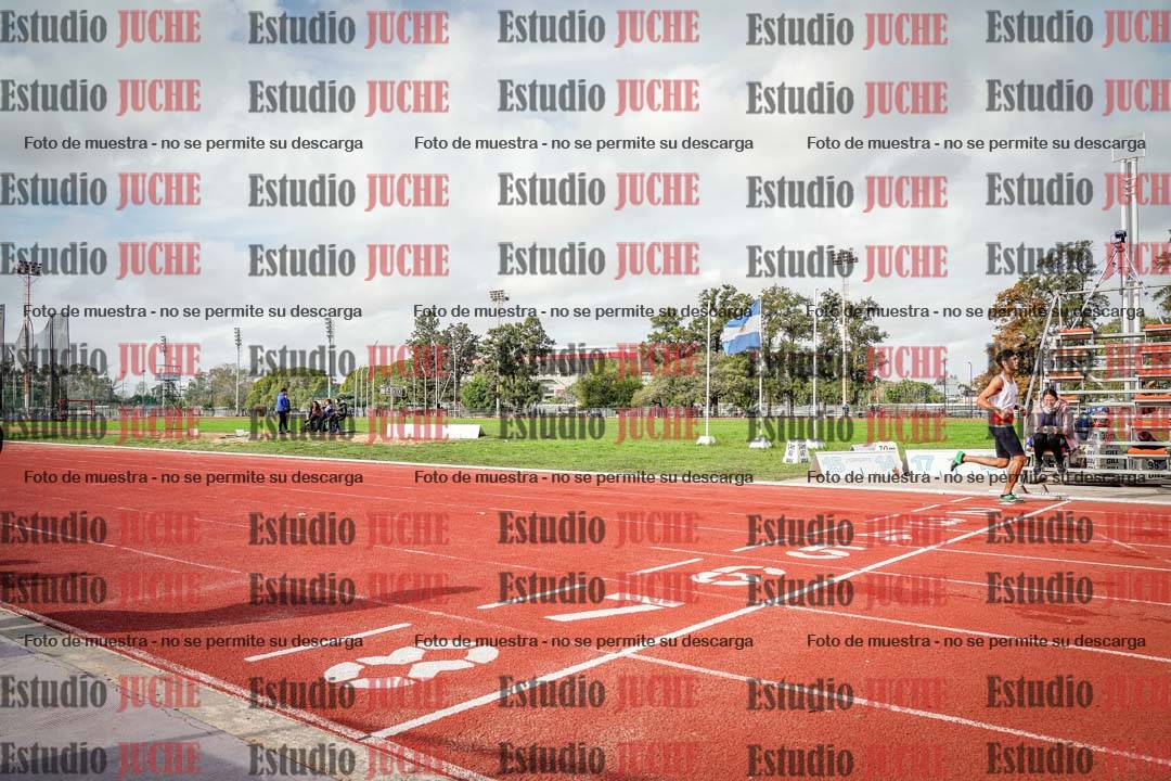 Fotos de los 400 m llanos de varones