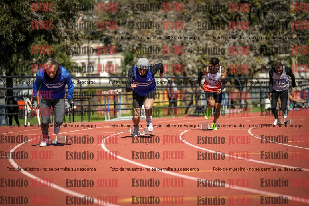 Fotos de los 200 m llanos de varones