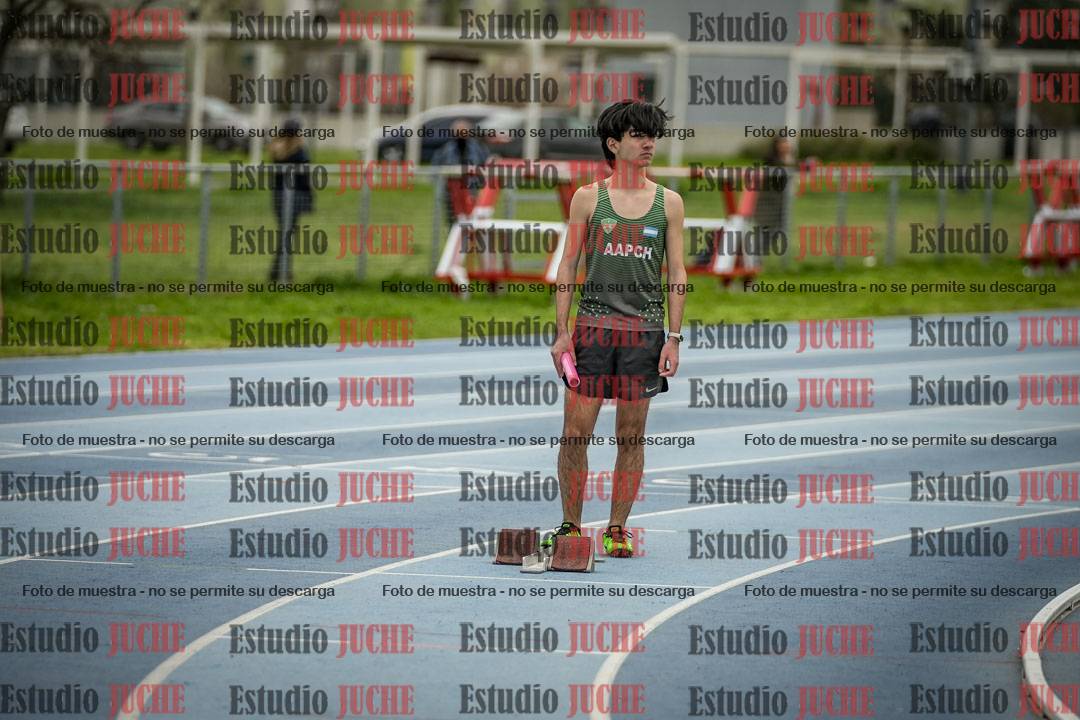 Fotos de las postas 4x100 m de mujeres y varones - U17 - FINAL