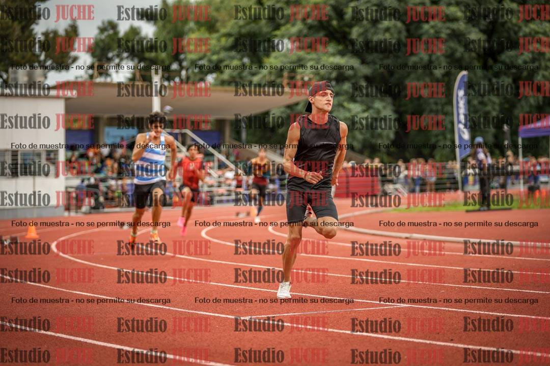 Fotos de los 400 m llanos de varones
