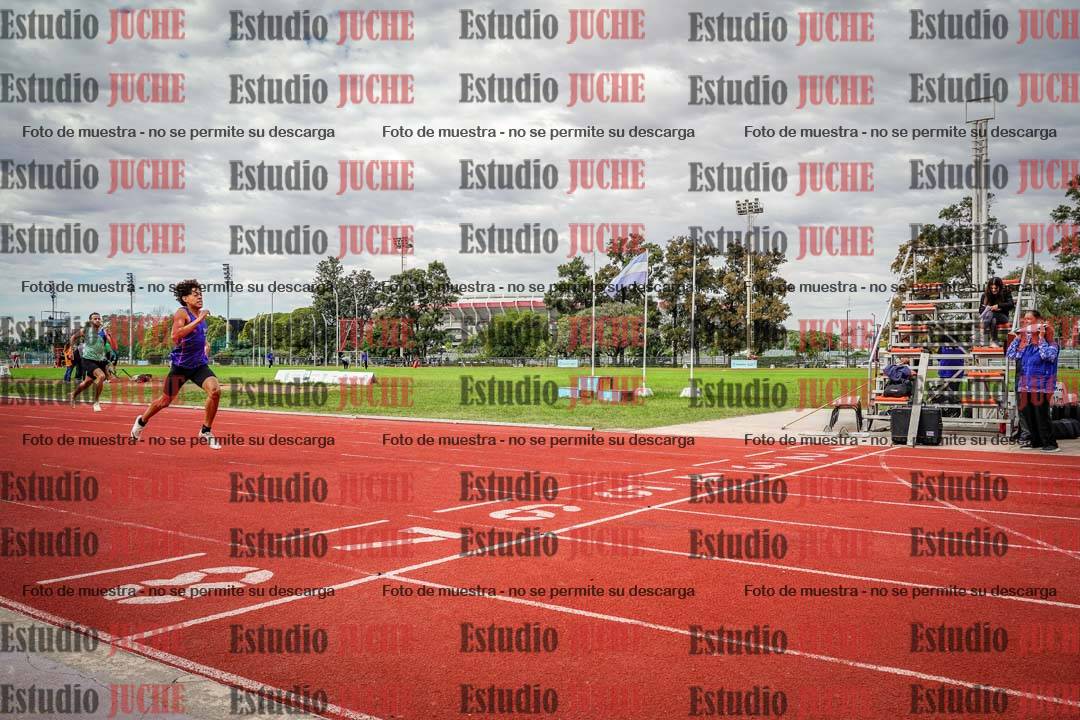 Fotos de los 400 m llanos de varones